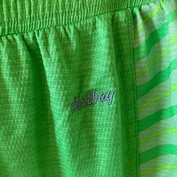 Men’s Eastbay Evapor green striped athletic shorts size M - Picture 2 of 7